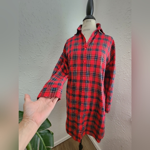 Passport Buffalo Print Button-up Long Sleeve Dress - Picture 2 of 4